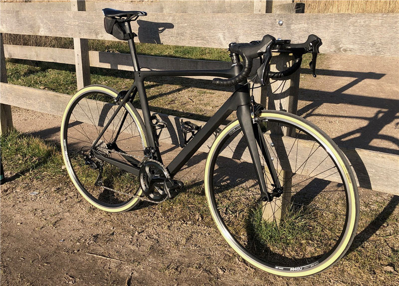 Bicicleta completa construída com quadro de carbono para estrada LCR007-V